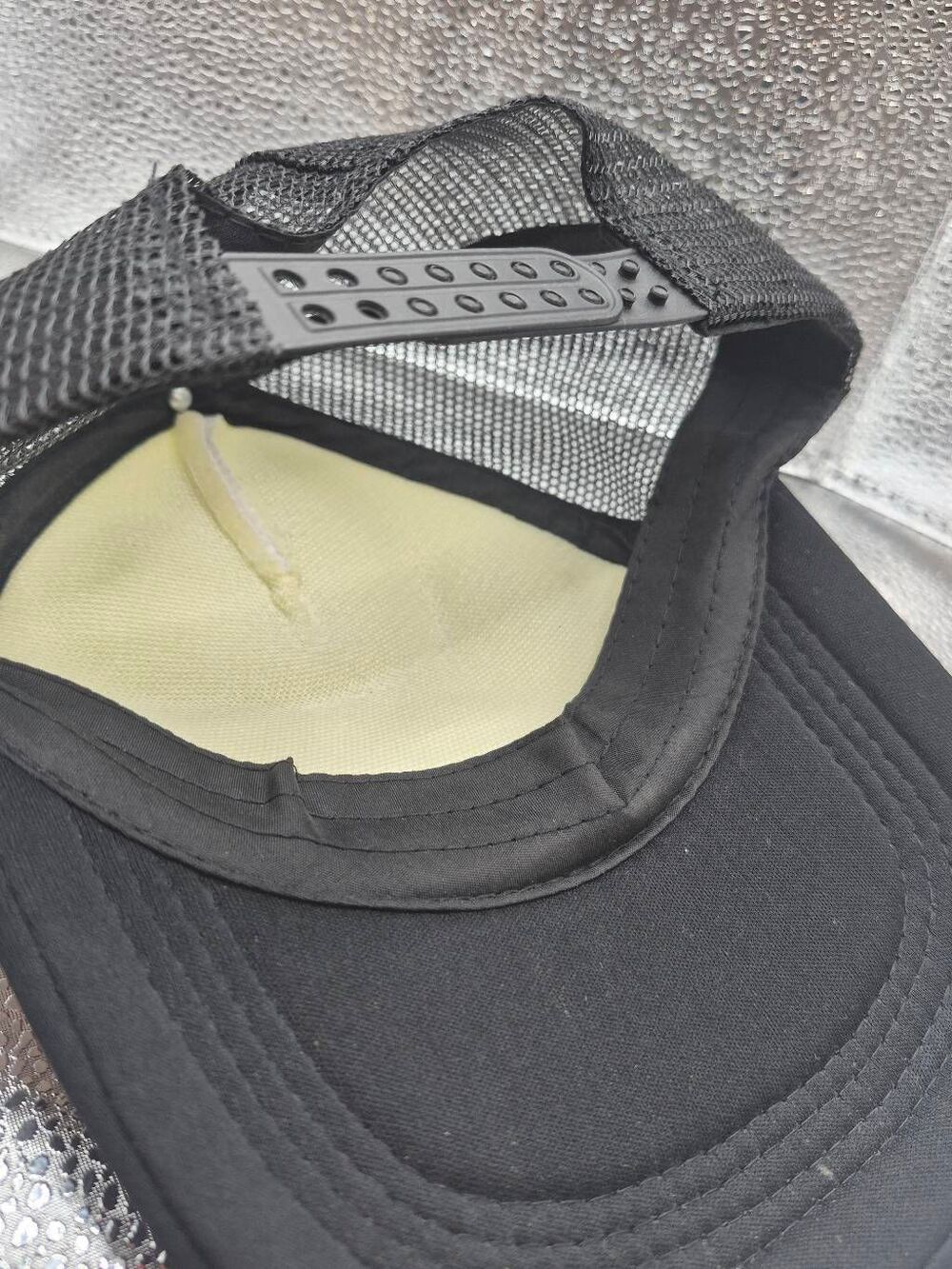 Dolly For President trucker hat - Picture 5 of 6